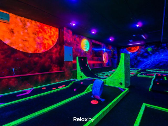 Неоново-развлекательный центр «Golf Park (Гольф Парк)»